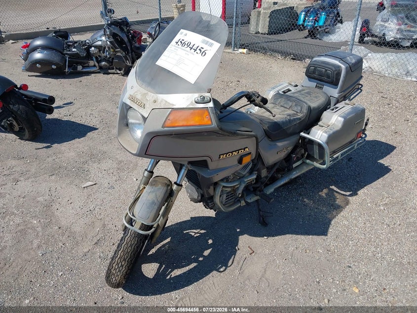 1982 HONDA GL500 auction photo 2