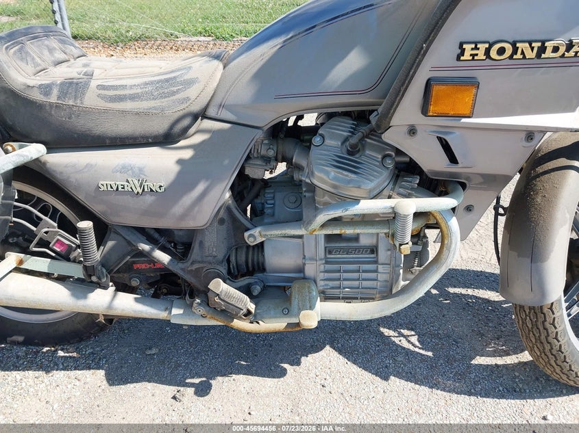 1982 HONDA GL500 auction photo 8