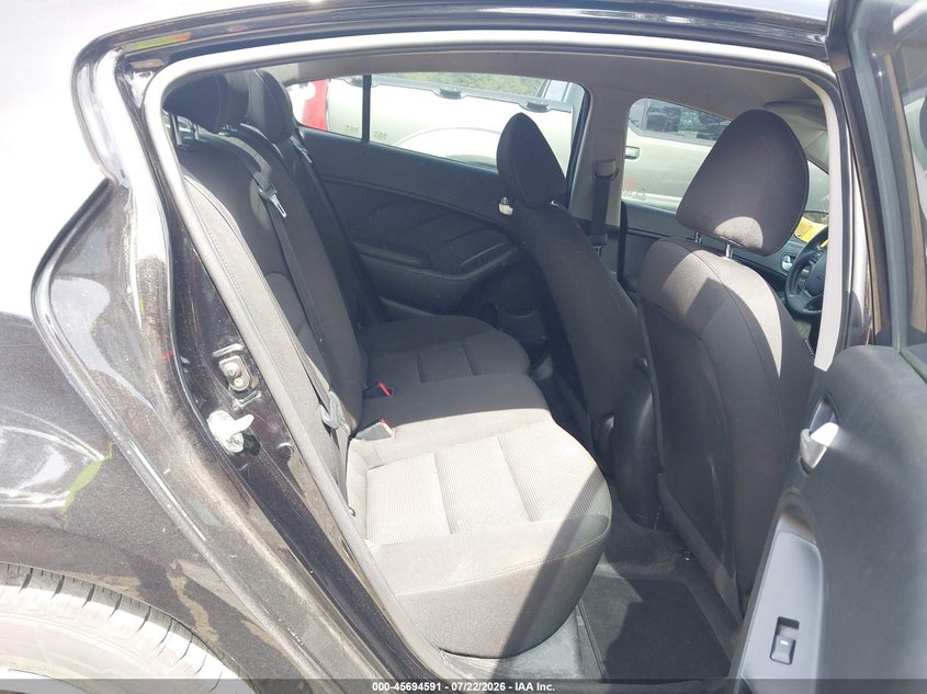 2018 KIA FORTE auction photo 8