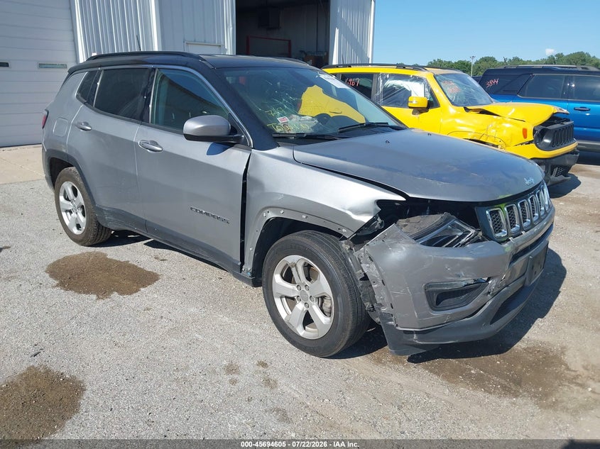 Vin: 3c4njcbb9lt121023, lot: 46193233, jeep compass latitude fwd 2020 img_1