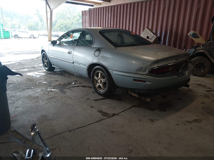 1997 BUICK RIVIERA auction photo 3