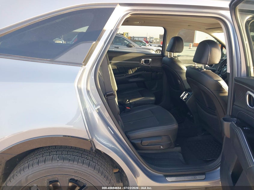 2021 KIA SORENTO auction photo 8