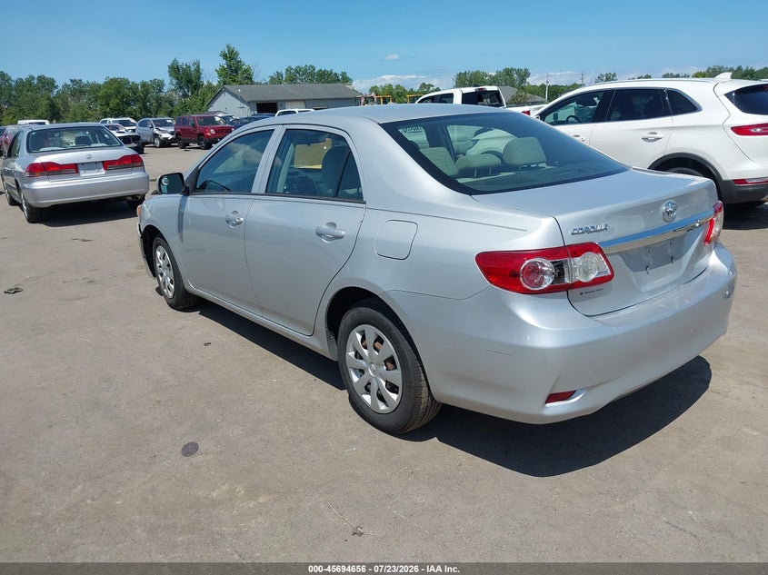 Vin: 2t1bu4ee6cc911503, lot: 46193284, toyota corolla l 20123