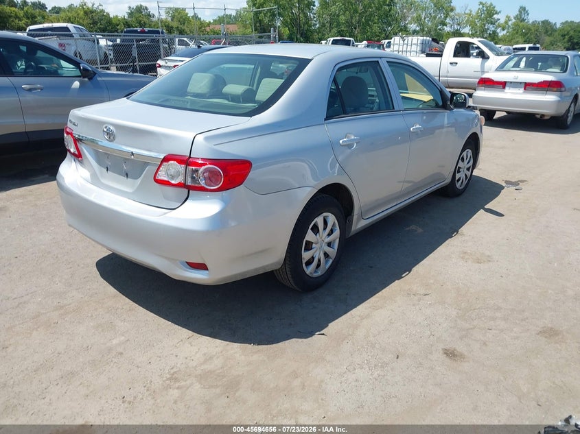 Vin: 2t1bu4ee6cc911503, lot: 46193284, toyota corolla l 20124