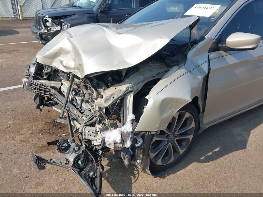 2014 HONDA ACCORD auction photo 6