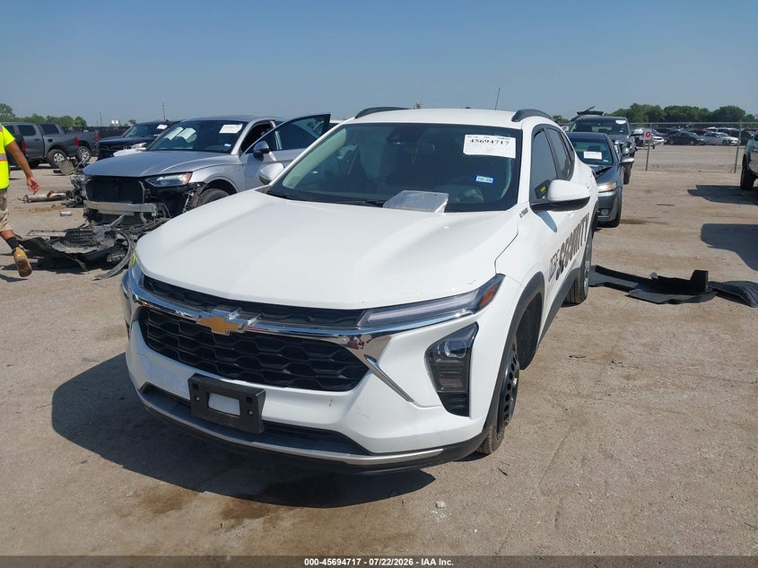 2024 Chevrolet Trax, Rear, IAAI, VIN KL77LHE24RC086355 — photo 2