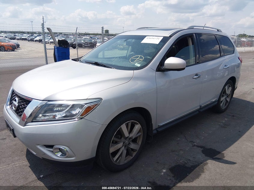 2015 NISSAN PATHFINDER auction photo 2