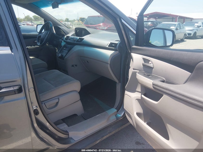 2013 HONDA ODYSSEY auction photo 5
