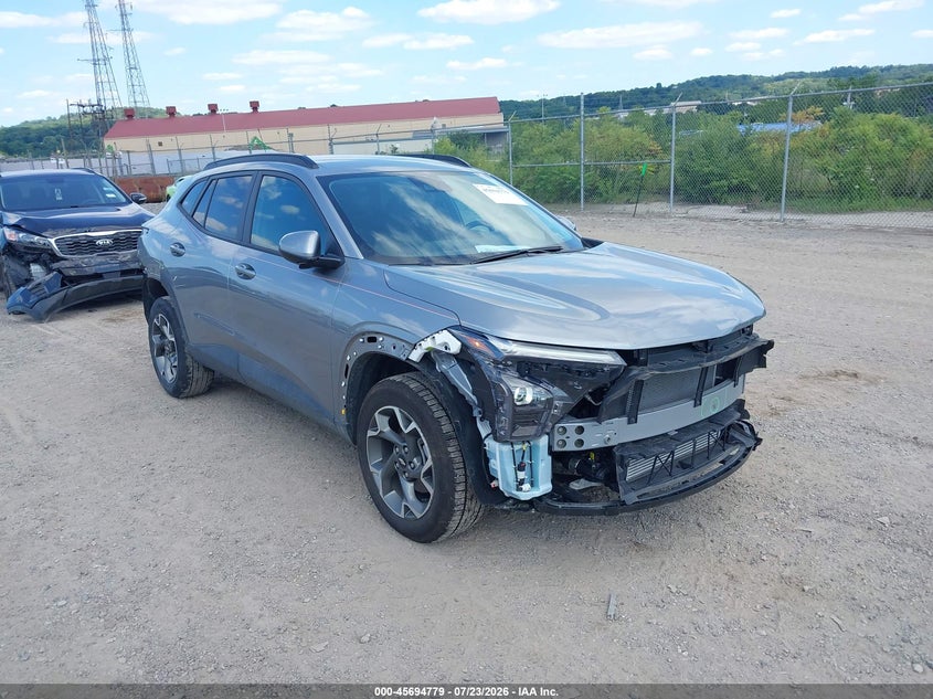 2025 CHEVROLET TRAX auction photo 1