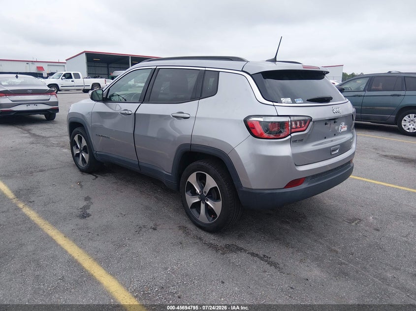 2019 JEEP COMPASS auction photo 3
