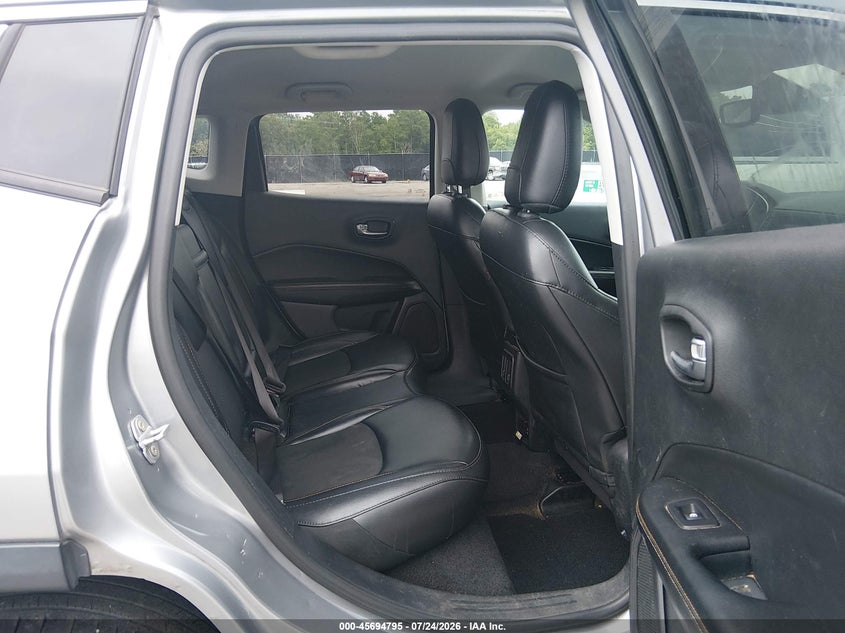 2019 JEEP COMPASS auction photo 8