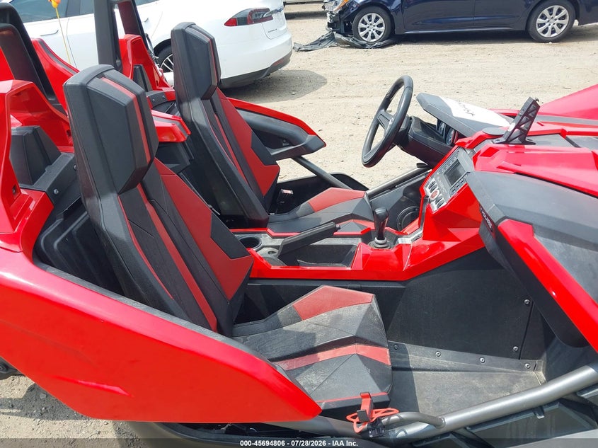 2016 POLARIS SLINGSHOT auction photo 5