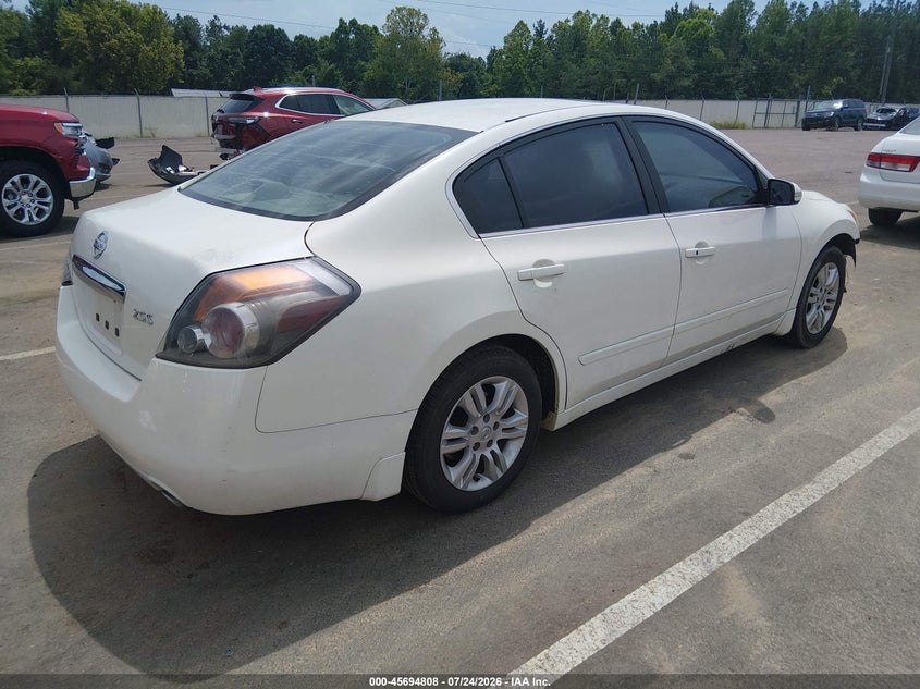 2010 NISSAN ALTIMA auction photo 4