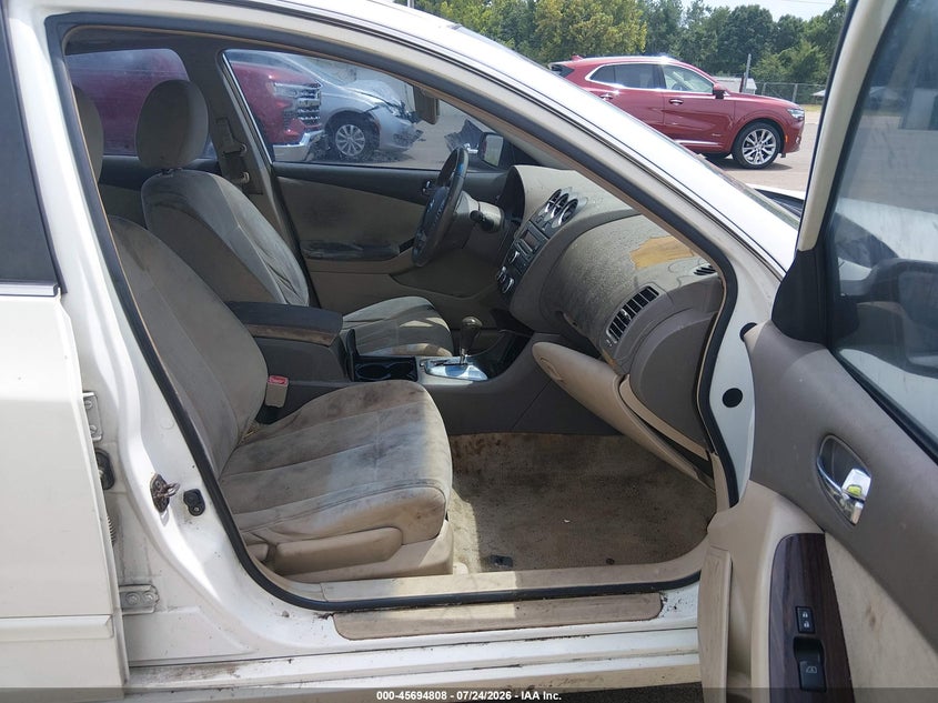 2010 NISSAN ALTIMA auction photo 5
