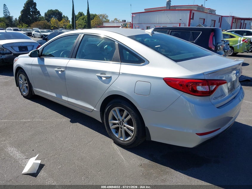 2015 HYUNDAI SONATA auction photo 3