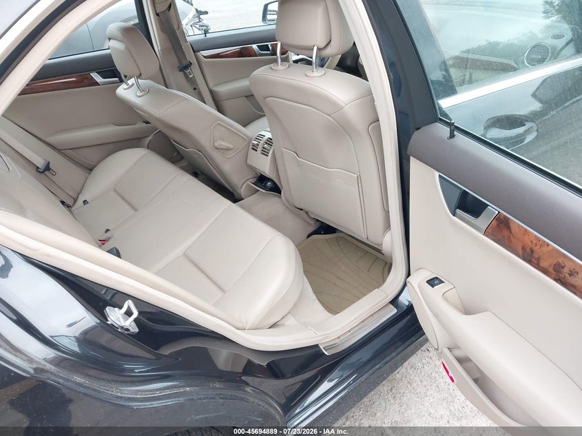 2012 MERCEDES-BENZ C 250 auction photo 8