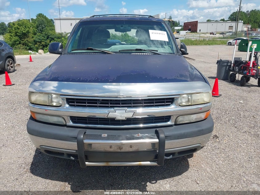 2002 CHEVROLET SUBURBAN 1500 auction photo 6