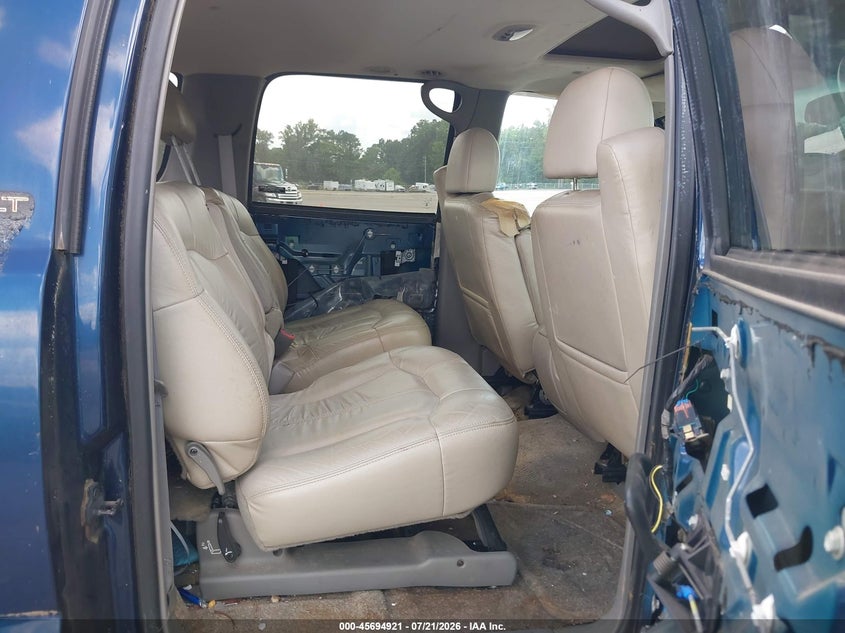 2002 CHEVROLET SUBURBAN 1500 auction photo 8