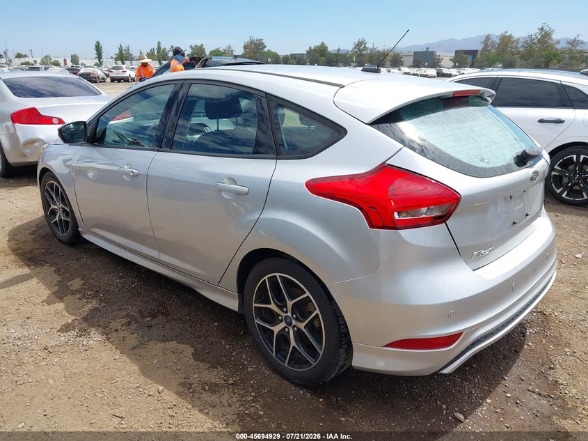 2016 FORD FOCUS auction photo 3