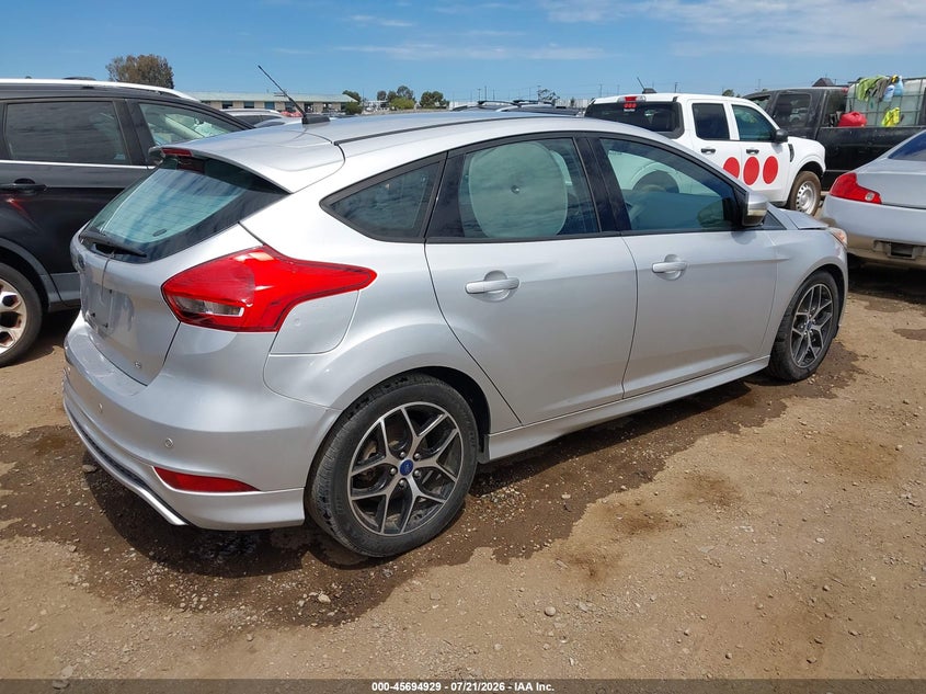 2016 FORD FOCUS auction photo 4