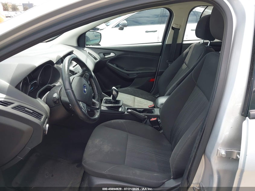 2016 FORD FOCUS auction photo 5