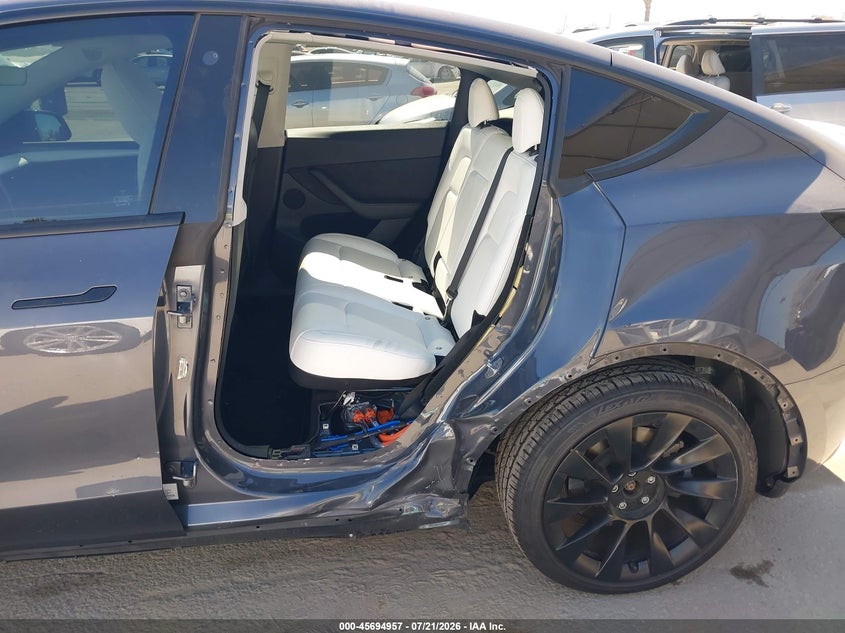 2023 Tesla Model Y Awd/Long Range Dual Motor All-Wheel Drive VIN: 7SAYGDEE5PF605673 Lot: 45694957