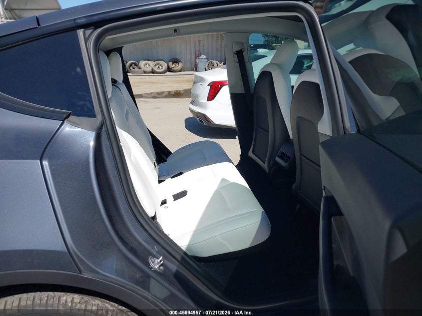 2023 Tesla Model Y Awd/Long Range Dual Motor All-Wheel Drive VIN: 7SAYGDEE5PF605673 Lot: 45694957