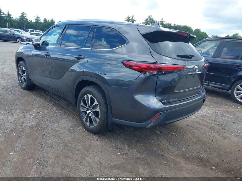 2021 TOYOTA HIGHLANDER auction photo 3