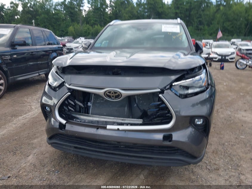 2021 TOYOTA HIGHLANDER auction photo 6