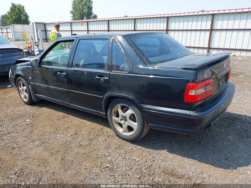 1999 VOLVO S70 auction photo 3