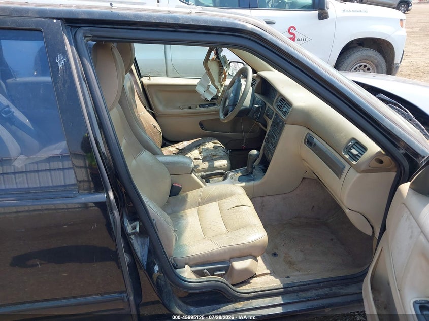 1999 VOLVO S70 auction photo 5