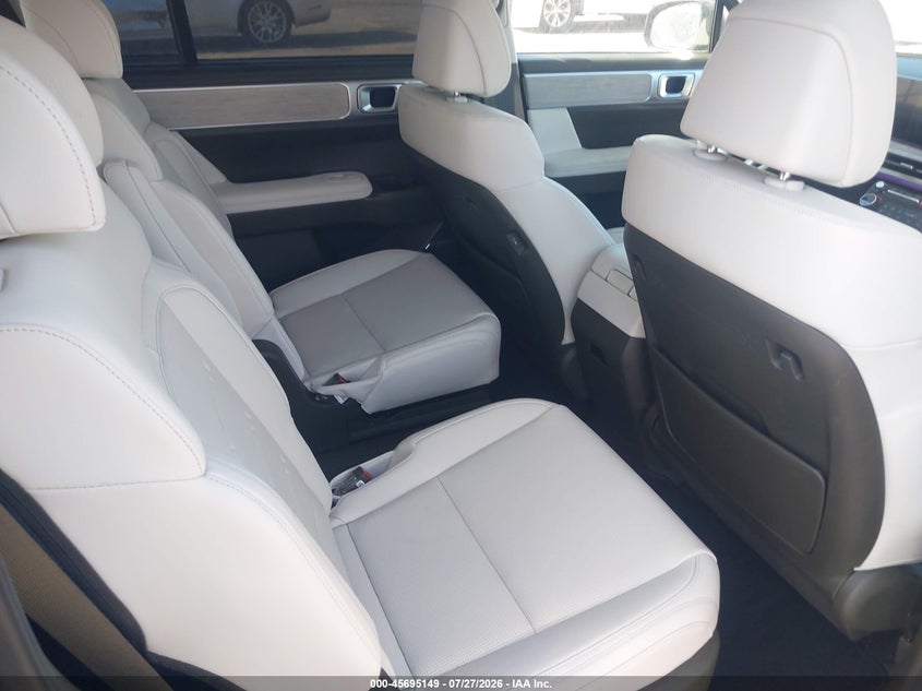 2025 HYUNDAI SANTA FE HYBRID auction photo 8