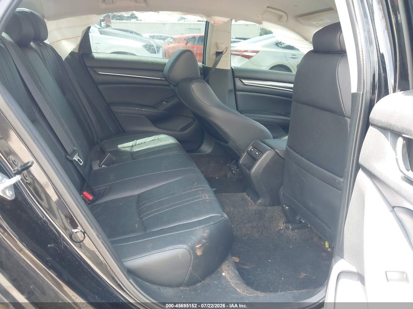 2022 HONDA ACCORD auction photo 8