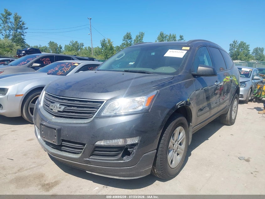 2013 CHEVROLET TRAVERSE auction photo 2
