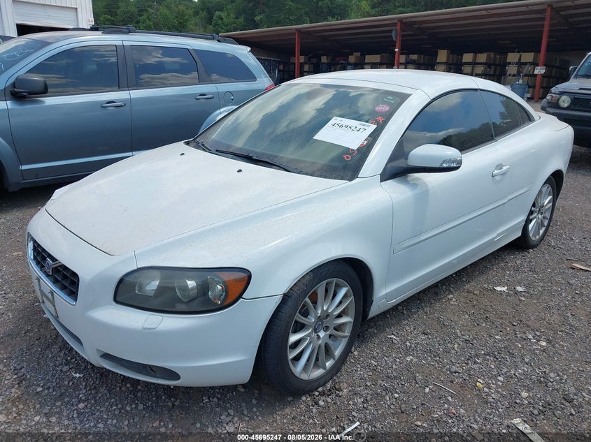 2008 Volvo C70, Normal Wear & Tear, IAAI, VIN YV1MC67208J058483 — photo 2