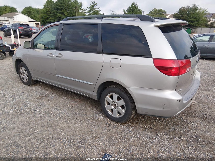 2005 TOYOTA SIENNA auction photo 3