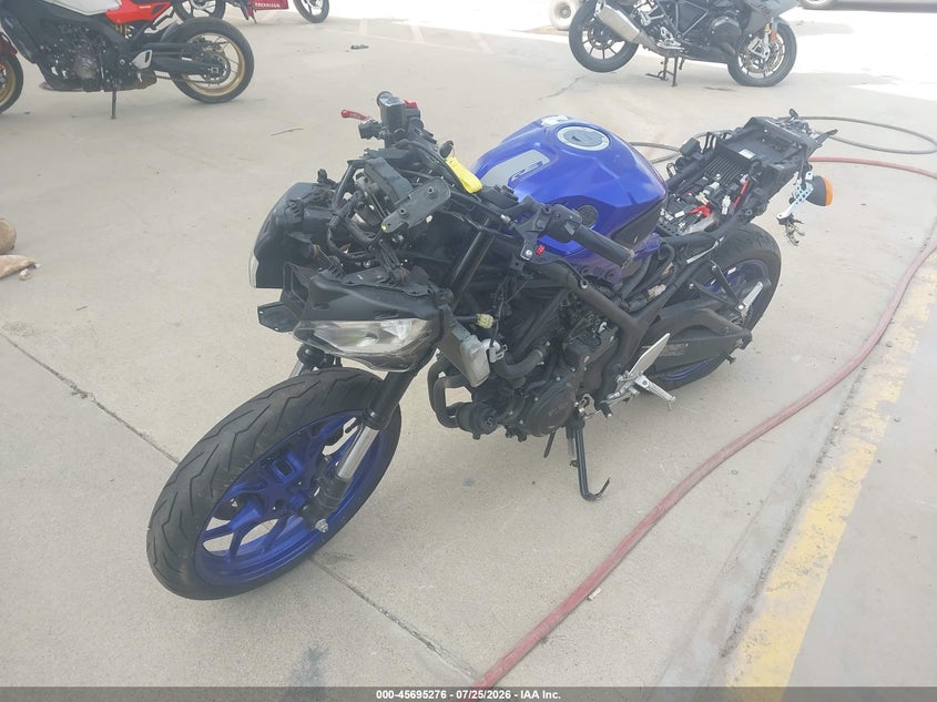 2021 YAMAHA YZFR3 auction photo 2