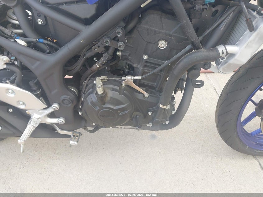 2021 YAMAHA YZFR3 auction photo 8