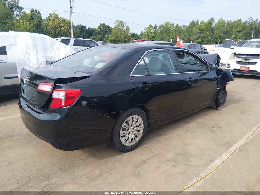 2014 TOYOTA CAMRY auction photo 4