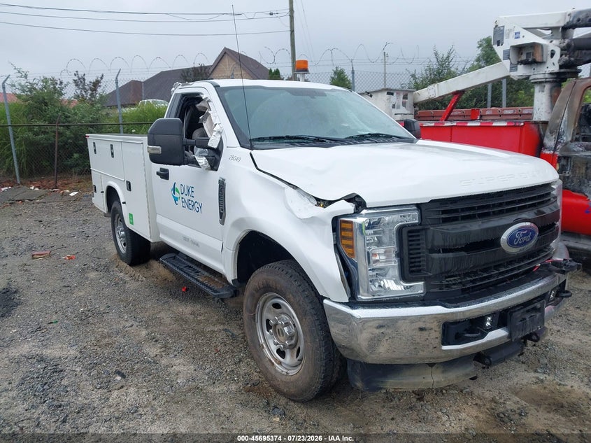 2019 FORD F-350 XL