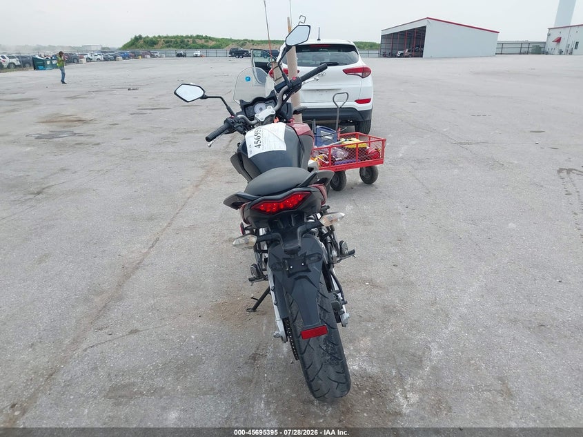 2011 KAWASAKI LE650 auction photo 6