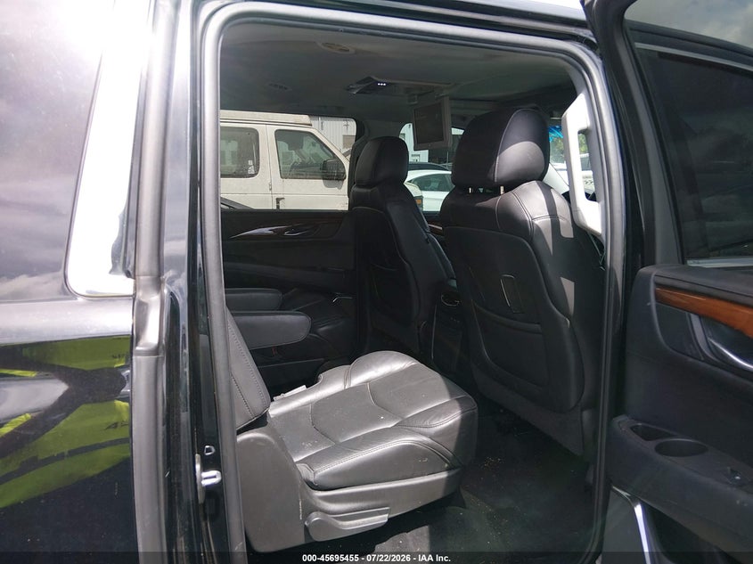 2017 CADILLAC ESCALADE ESV auction photo 8