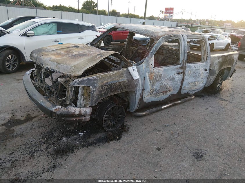 2009 CHEVROLET SILVERADO 2500HD auction photo 2