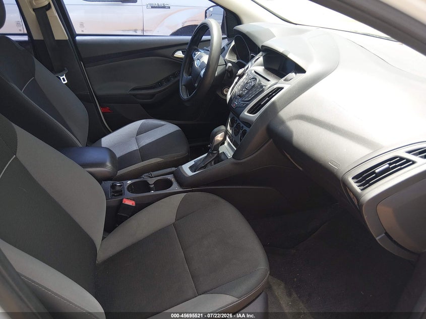 2014 FORD FOCUS auction photo 5