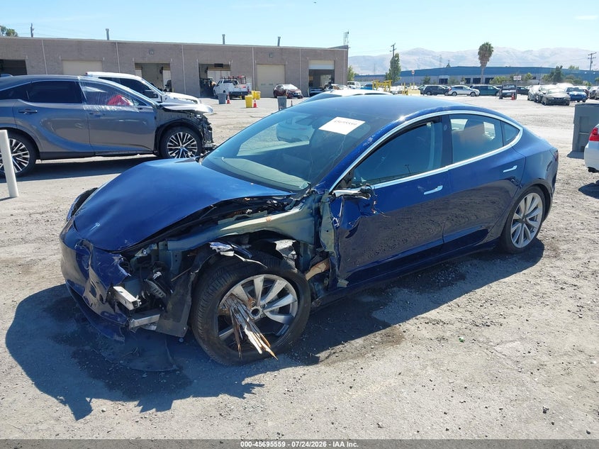 2018 TESLA MODEL 3 auction photo 2