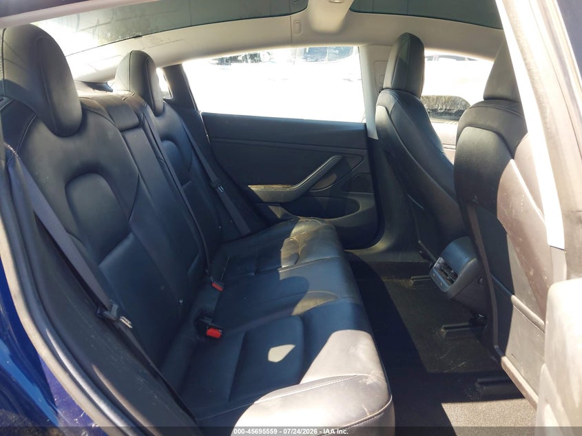 2018 TESLA MODEL 3 auction photo 8