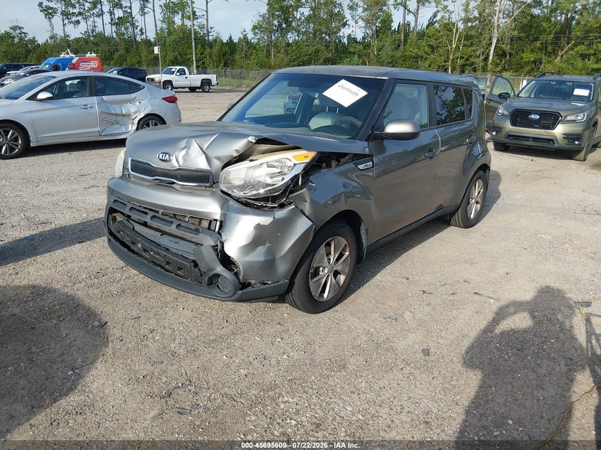 2015 Kia Soul, Normal Wear & Tear, IAAI, VIN KNDJN2A23F7181063 — photo 2