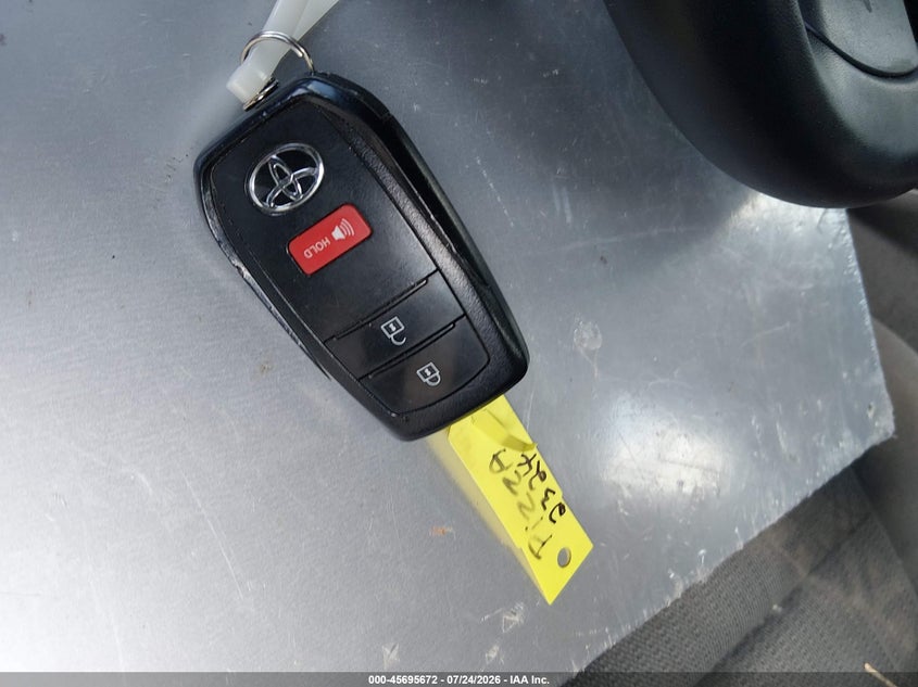 TOYOTA PRIUS - zdjęcie 11