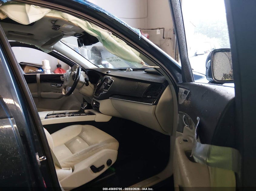 2018 VOLVO XC90 auction photo 5