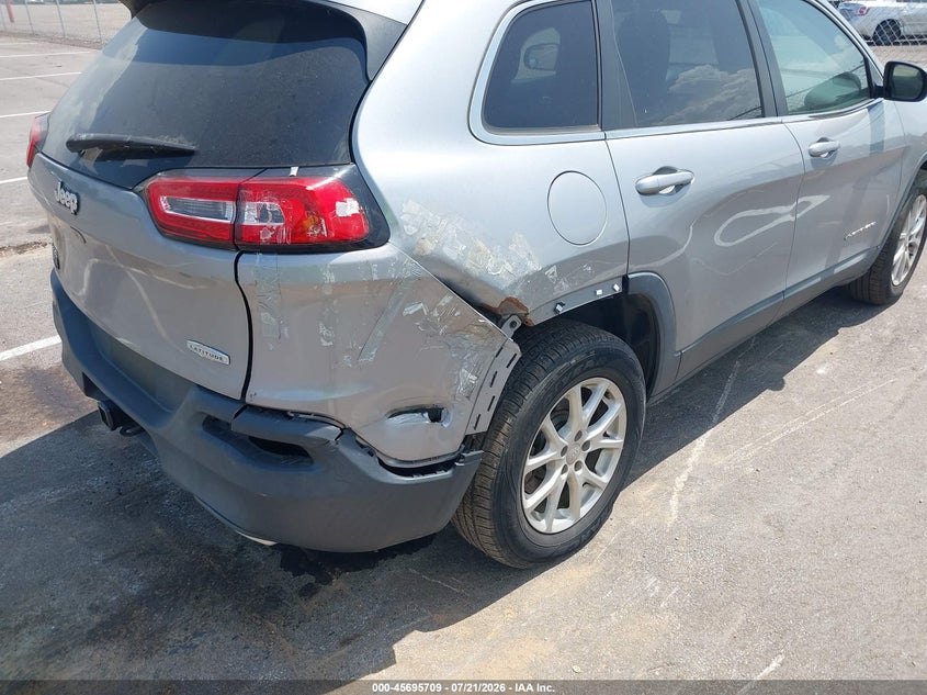 2015 JEEP CHEROKEE auction photo 6
